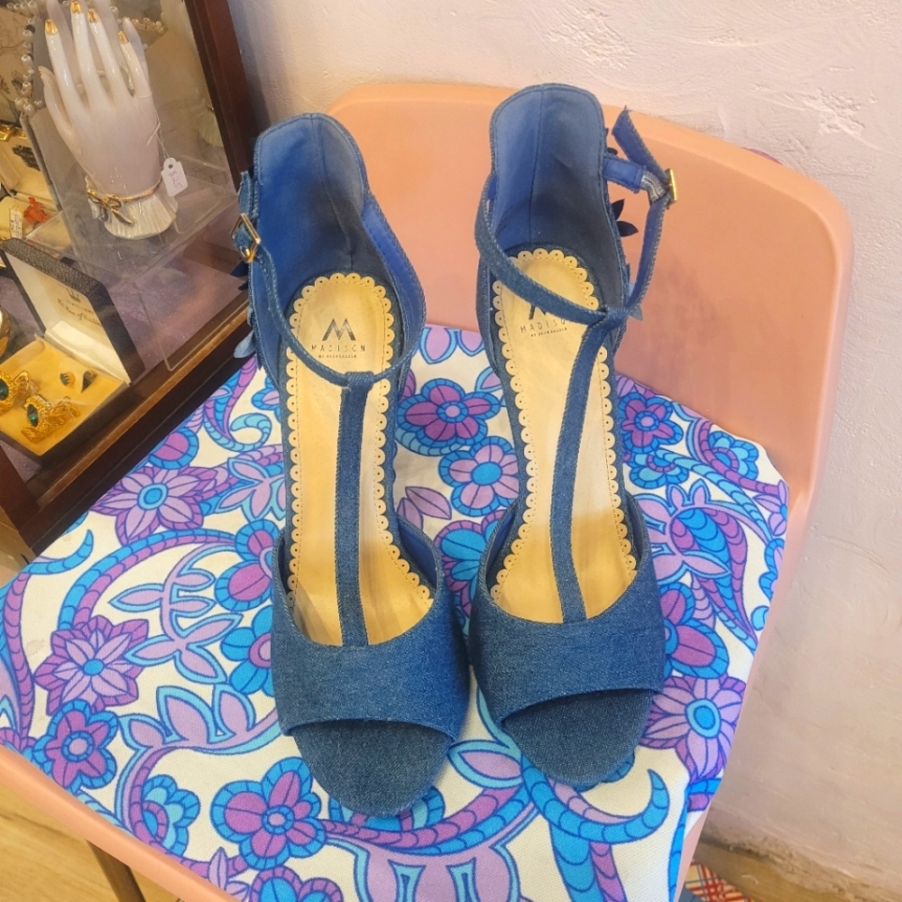 Madison By Shoe Dazzle Blue Denim Heels